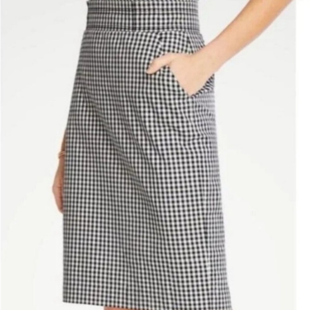 Ann Taylor Checkered Pencil Skirt with pockets
